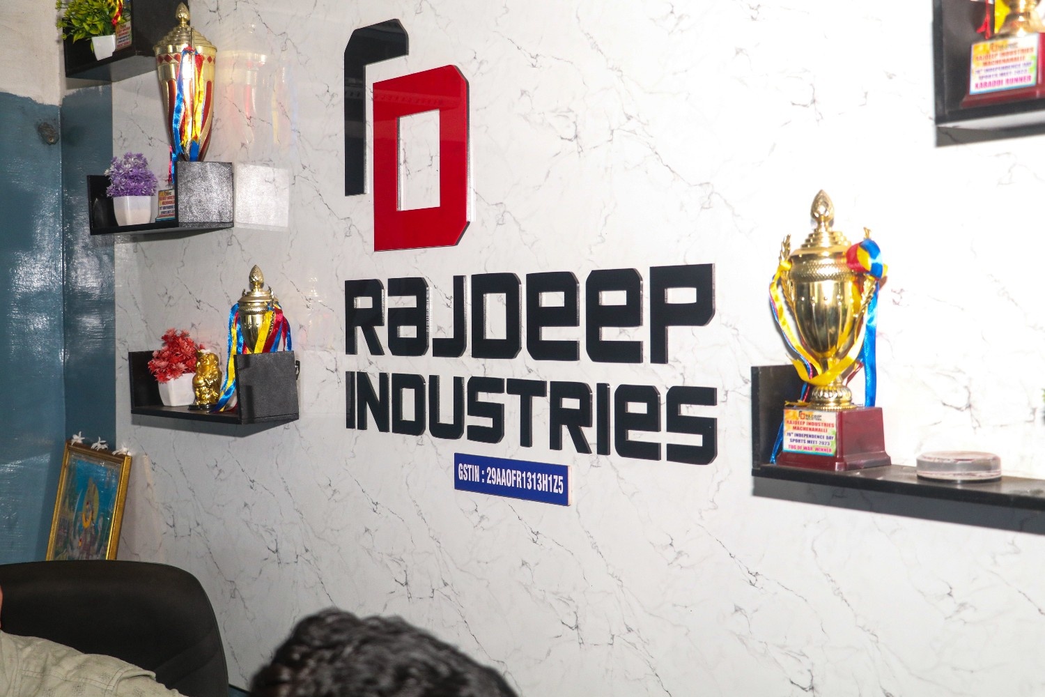 Photo by Martin Sanchez