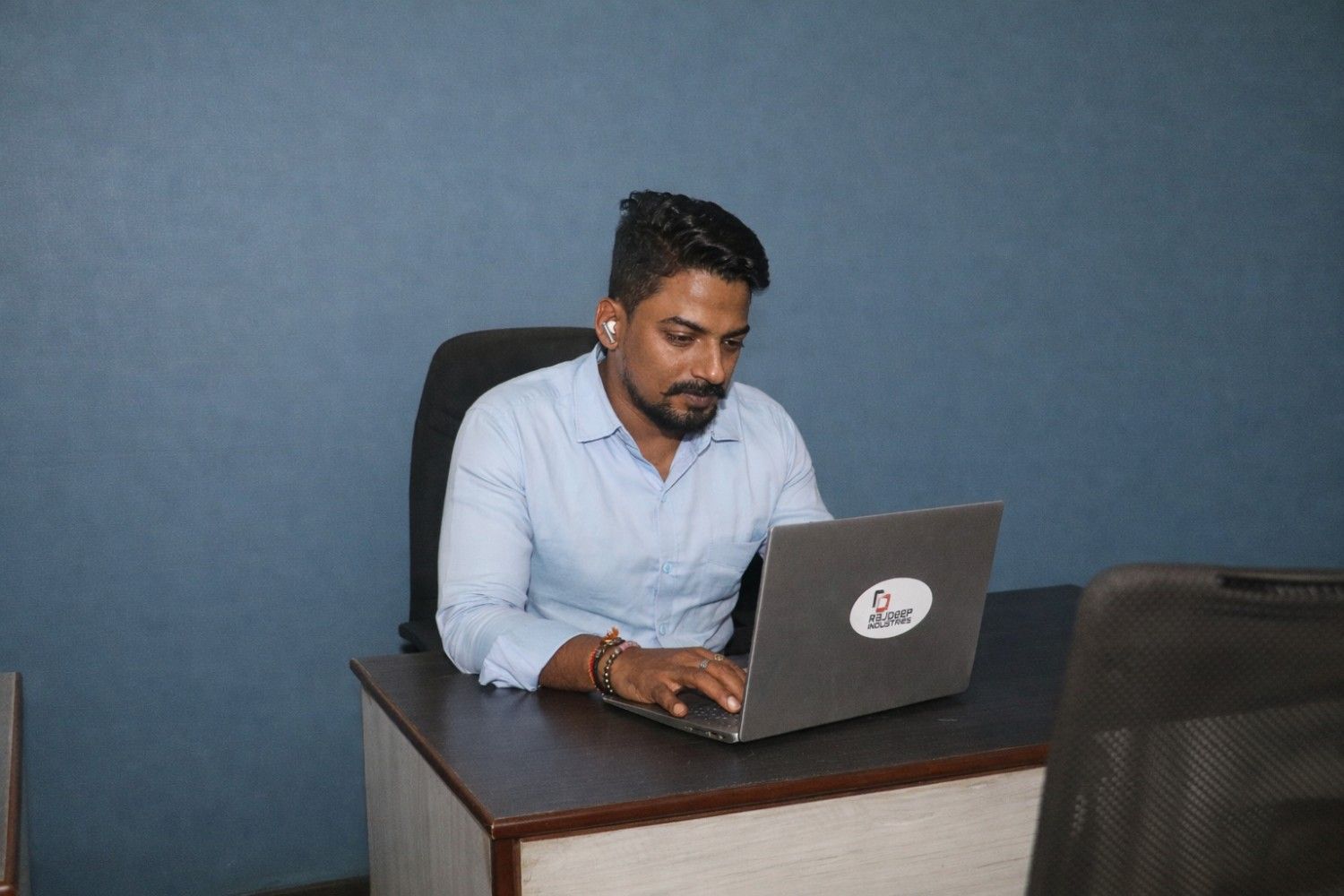 Photo by Fakurian Design